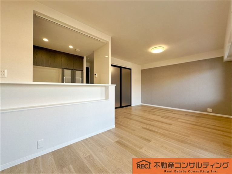 モンセーヌ香櫨園の居間・リビング