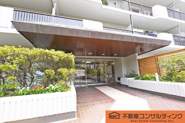 ドルミ灘C棟の周辺