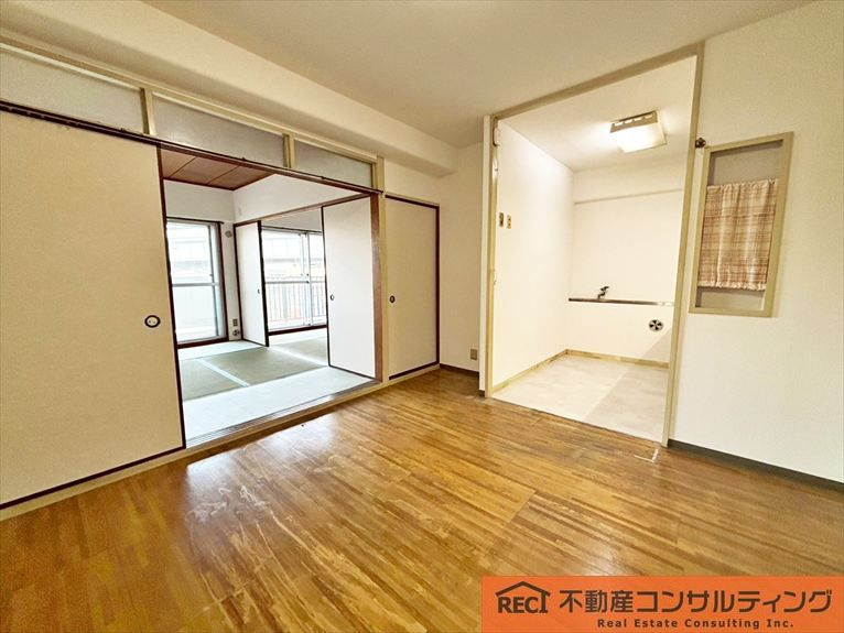 ドルミ灘C棟の居間・リビング