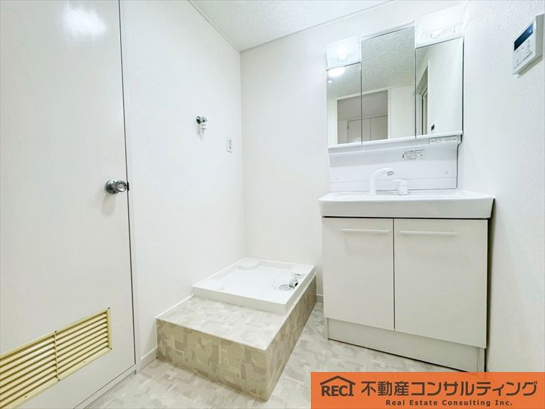 コボリクラスタ西宮北口の独立洗面台