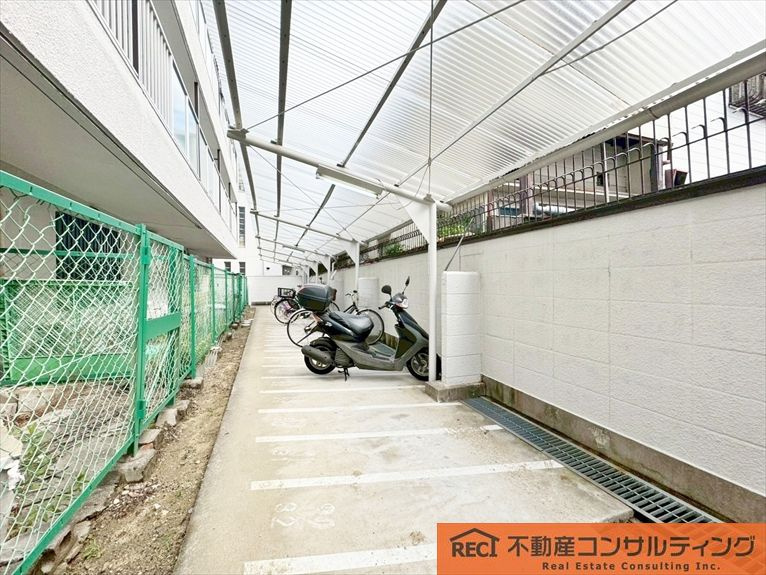 コボリクラスタ西宮北口の駐輪場