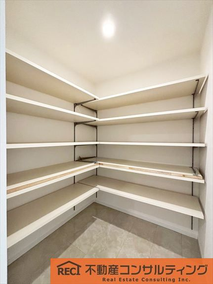 神戸市東灘区渦森台4丁目　新築戸建の収納