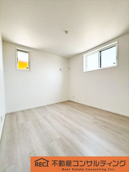 神戸市東灘区渦森台4丁目　新築戸建の洋室