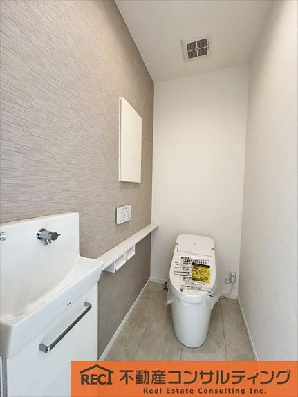 神戸市東灘区渦森台4丁目　新築戸建のトイレ