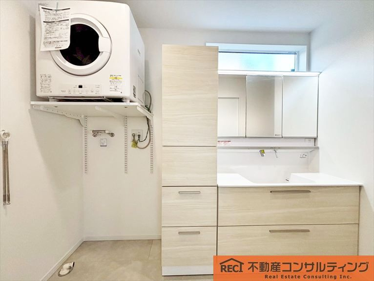 神戸市東灘区渦森台4丁目　新築戸建の独立洗面台