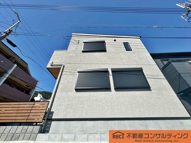 神戸市灘区高尾通1丁目　新築戸建の外観