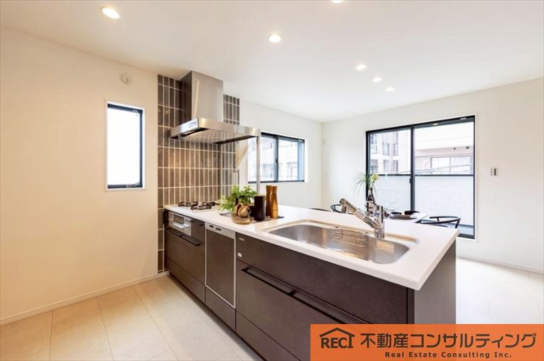 神戸市灘区高尾通1丁目　新築戸建のキッチン