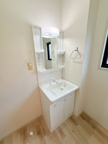 ロザリエ松木の洗面所