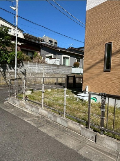 【庭】 | ２方道路の角地につき日当たり・通風良好です☆