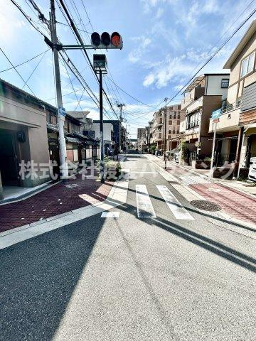 駒川テラスハウスの駐車場|高さ2.2m、横幅2.3m、奥行き4.8m