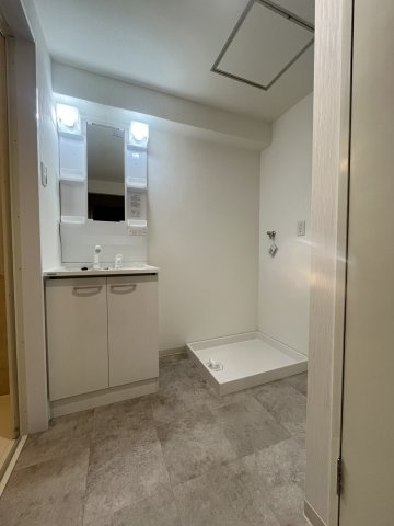 神戸市北区有野中町４丁目のマンションの洗面所