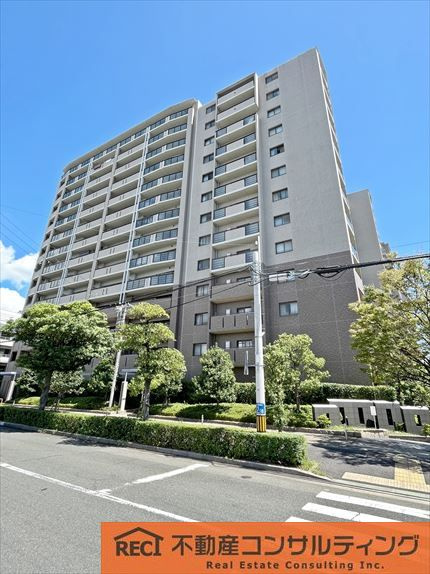 モンセーヌ住吉川公園壱番館の外観