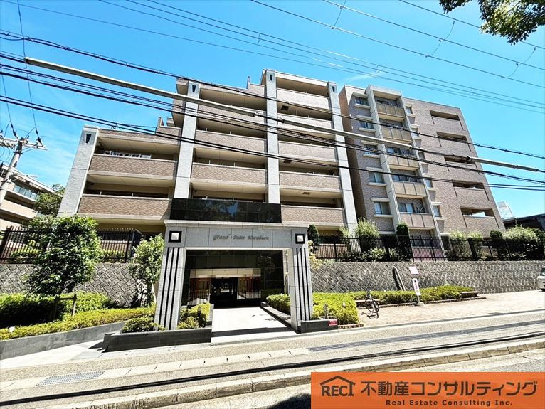 グランスイート苦楽園の外観