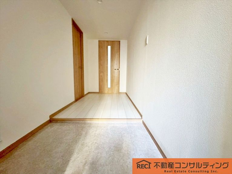 コボリマンション夙川老松台D棟の玄関