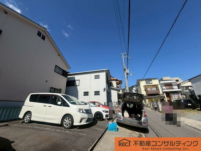 神戸市灘区天城通2丁目　中古戸建の前面道路含む現地写真