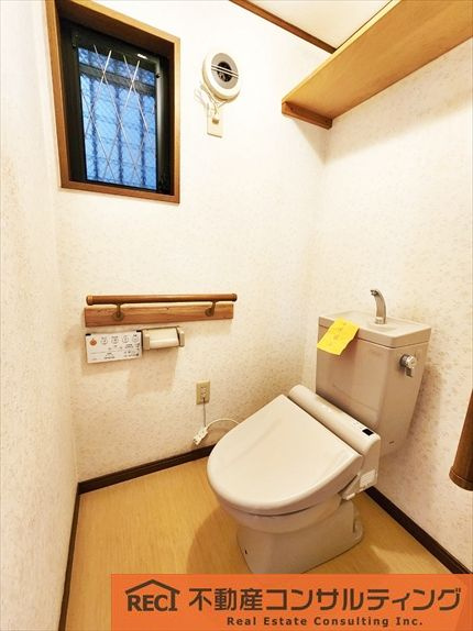 神戸市灘区天城通2丁目　中古戸建のトイレ