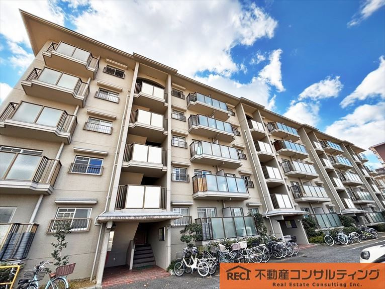 ユニハイム西宮の外観