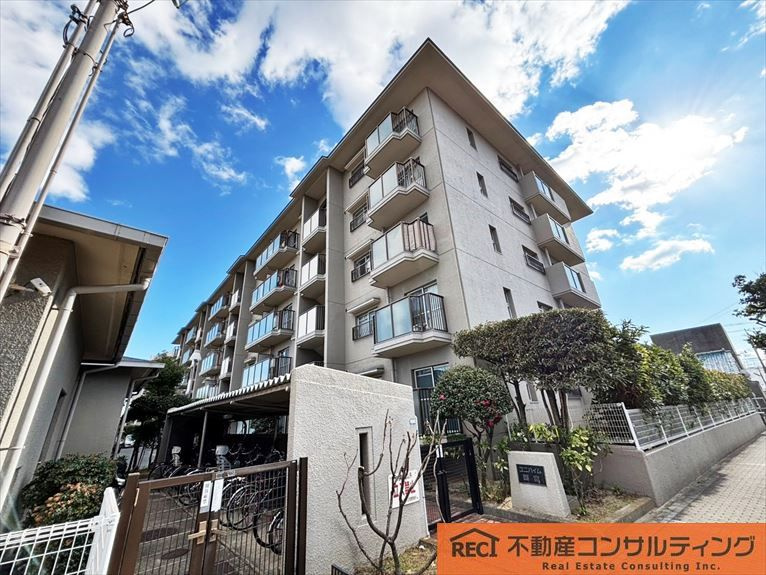 ユニハイム西宮の外観