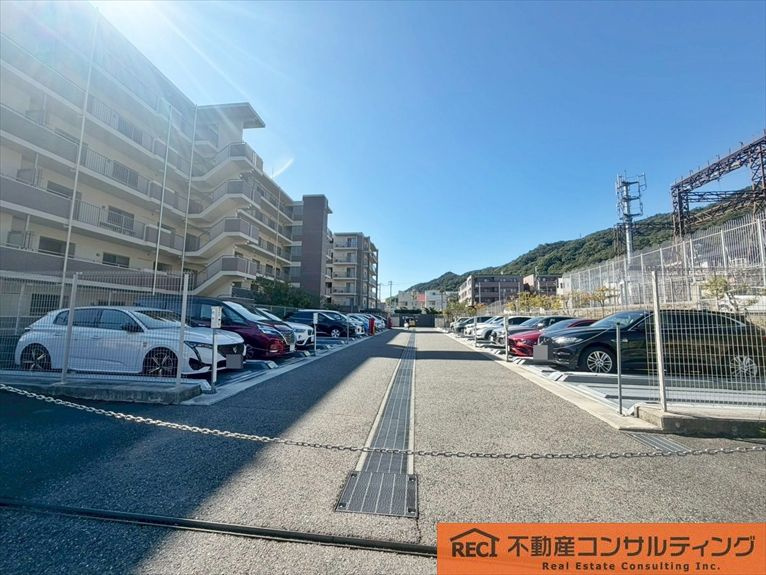 エルグレース・ジオ六甲の駐車場