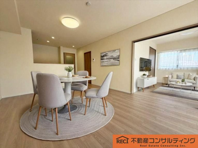 【居間・リビング】 | アーバングリーン本山 | おしゃれなリノベーション物件