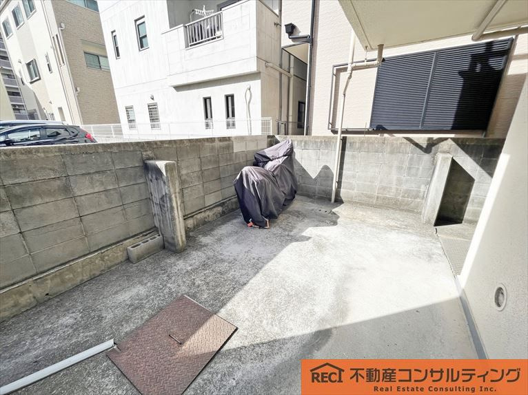 グレイスハイツ本山南町の駐車場