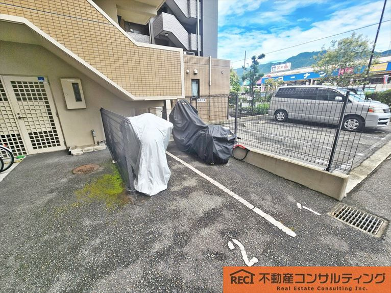 ステイツ六甲道フラッツの駐輪場