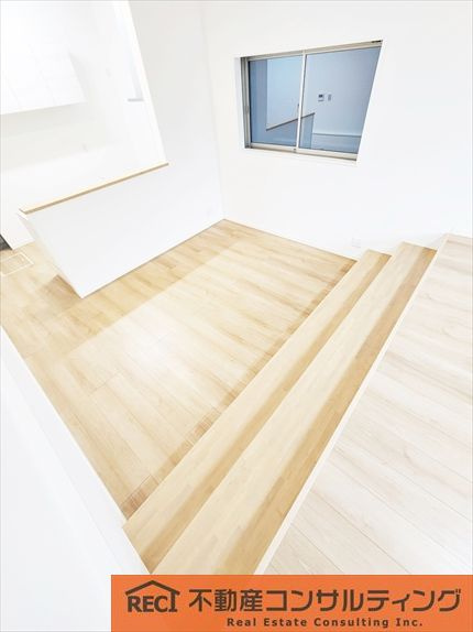 神戸市灘区上野通3丁目　新築戸建　A号地の洋室