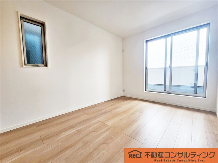 神戸市灘区上野通3丁目　新築戸建　A号地の洋室