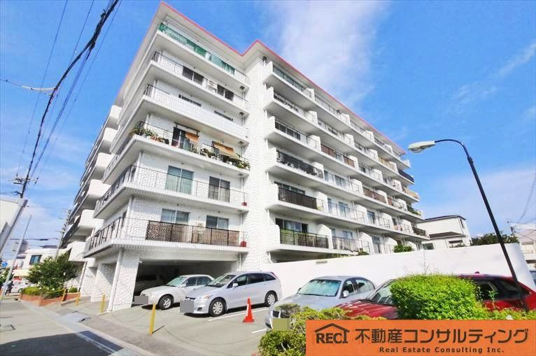 甲子園センチュリーマンションの外観