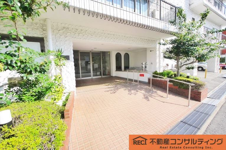甲子園センチュリーマンションのエントランス