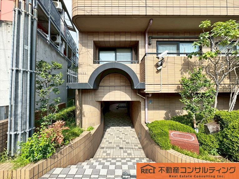 甲南ヴェルシティ六甲のエントランス