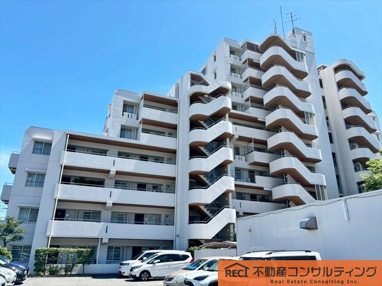 メゾン本山の外観