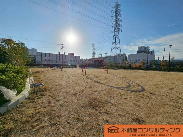サンロイヤル武庫川サンクの周辺