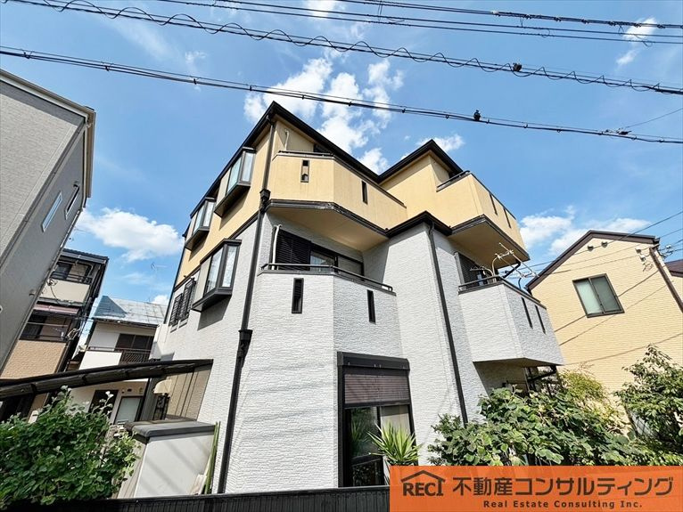 西宮市能登町　中古戸建のエントランス