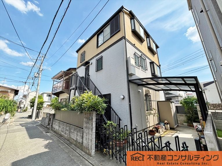 西宮市能登町　中古戸建の前面道路含む現地写真