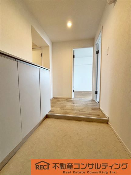 武庫川サニーハイツの玄関