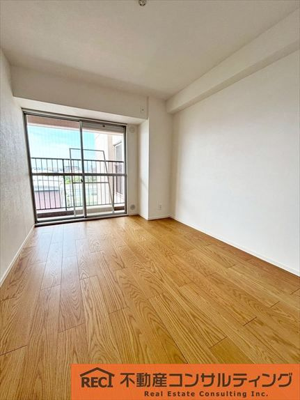 武庫川サニーハイツの洋室