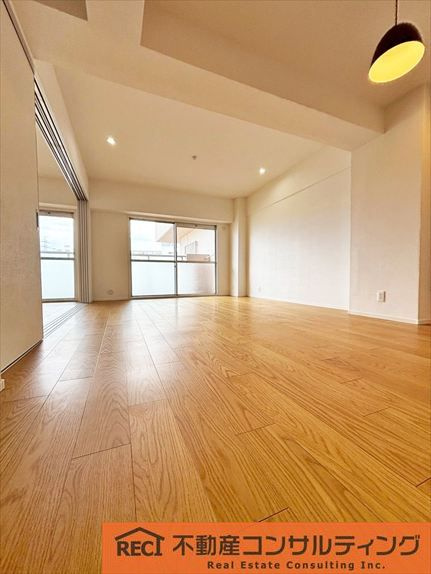 武庫川サニーハイツの居間・リビング