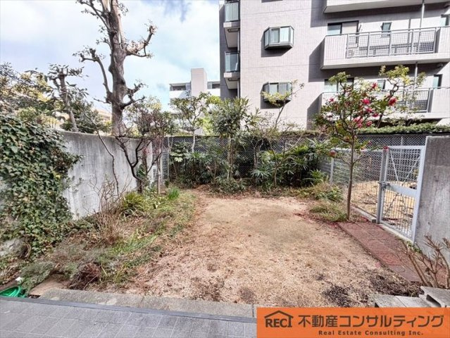 カネボウ芦屋アーバンプラザの庭