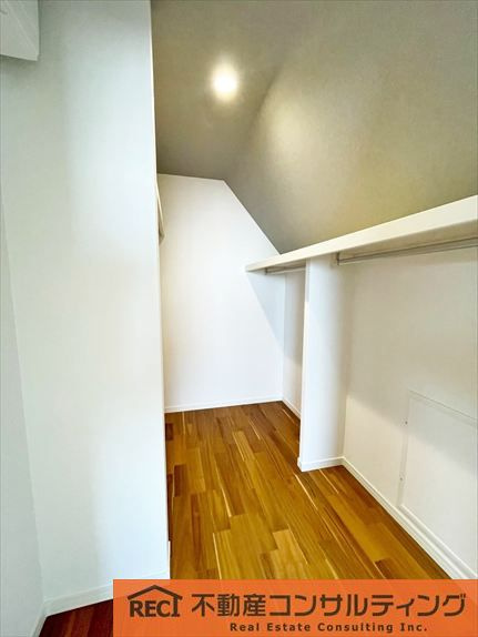 神戸市灘区薬師通4丁目　新築戸建　2号地の内装