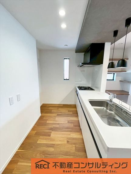 神戸市灘区薬師通4丁目　新築戸建　2号地のキッチン
