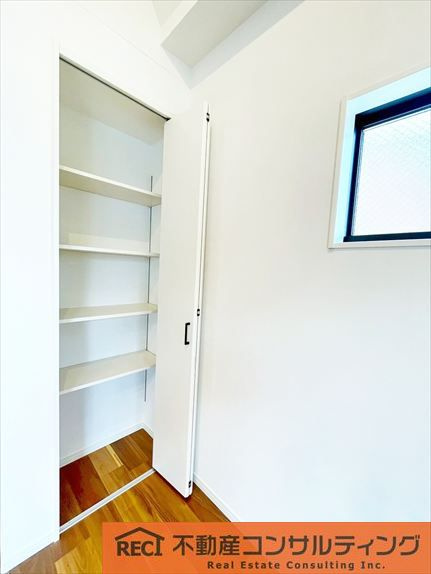 神戸市灘区薬師通4丁目　新築戸建　2号地の収納