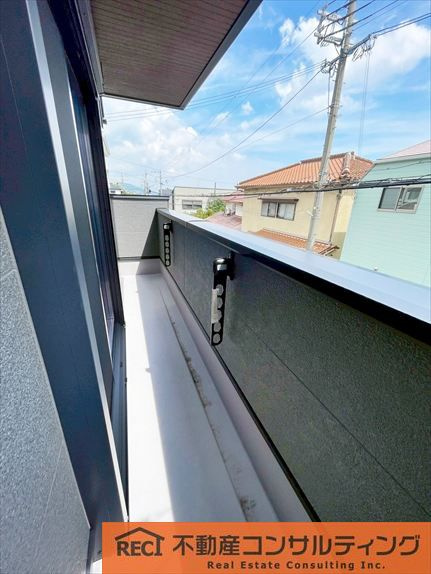 神戸市灘区薬師通4丁目　新築戸建　2号地のバルコニー