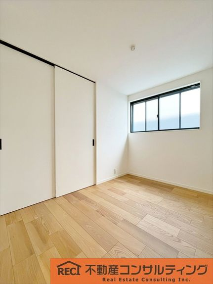 神戸市灘区薬師通4丁目　新築戸建　1号地の子供部屋