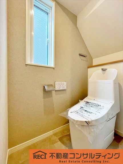 神戸市灘区薬師通4丁目　新築戸建　1号地のトイレ