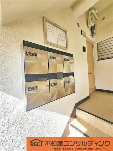 カルチェ六甲台のエントランス