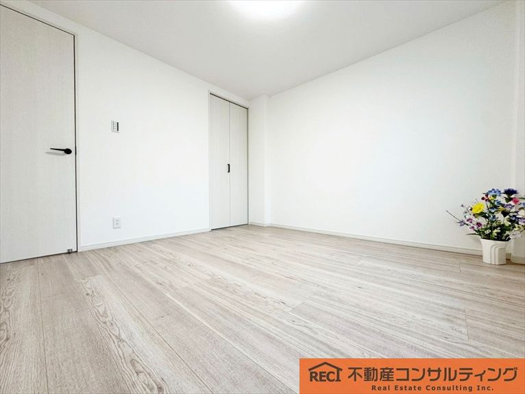 甲子園第8コーポラスB棟の洋室