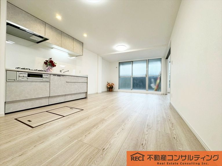 甲子園第8コーポラスB棟の居間・リビング