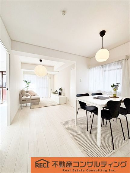 朝日プラザ深江北町の洋室|東灘小学校徒歩5分でお子様の通学も安心