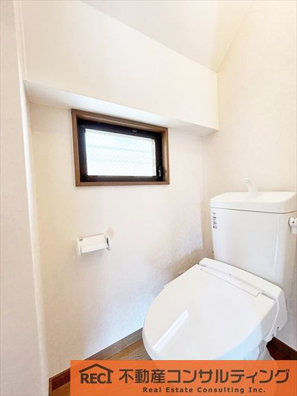 神戸市東灘区御影山手3丁目　中古戸建のトイレ